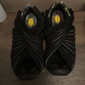 Vibram Furoshiki Wrap Shoes Size 8.5 Women's EU 40 Black